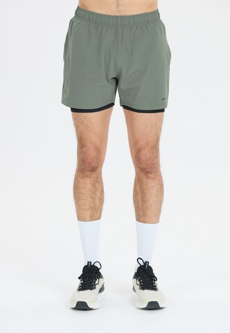 ENDURANCE Regular Sportshorts 'Kros' in Grün: Vorderseite