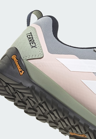Scarpa bassa 'Skychaser Solo' di ADIDAS TERREX in bianco