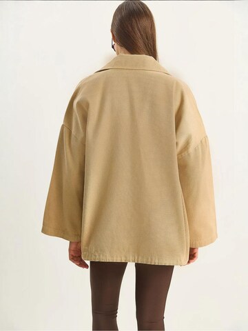 Bianco Lucci Tussenjas in Beige