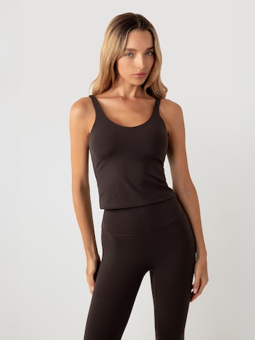 YO-GAYA Sporttop 'Sculpting Top' in Bruin