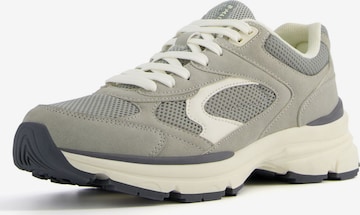 Bershka Platform trainers in Grey: front