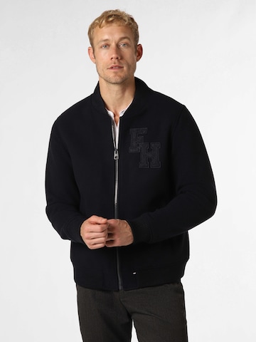 FYNCH-HATTON Between-Season Jacket in Blue: front