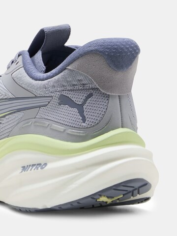 PUMA Laufschuh 'Magnify Nitro 3' in Grau