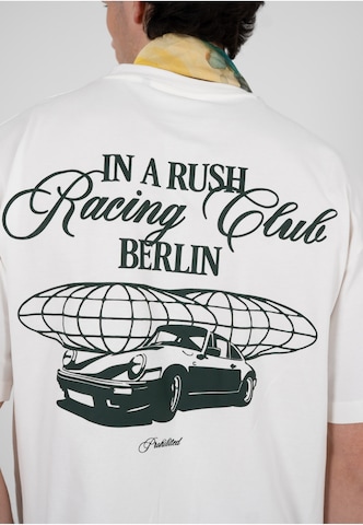 T-Shirt 'In A Rush' Prohibited en blanc