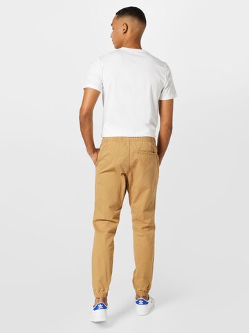 Tapered Pantaloni de la GAP pe maro