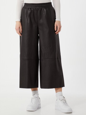 mbym Wide leg Broek 'Leonie' in Zwart: voorkant