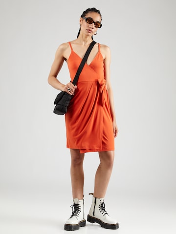 Robe 'Eva' ABOUT YOU en orange