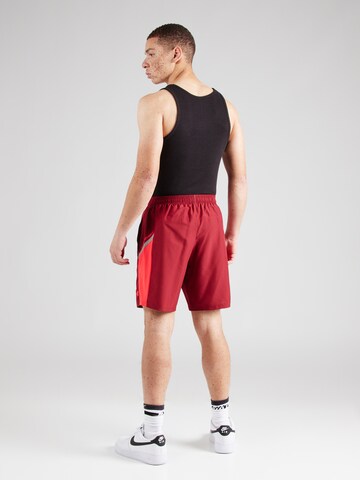 UNDER ARMOUR Regular Sportshorts in Rot