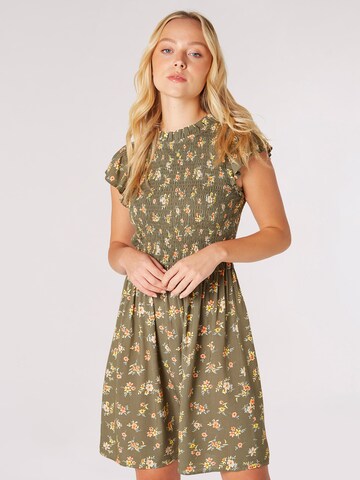 Robe ' ' Apricot en vert