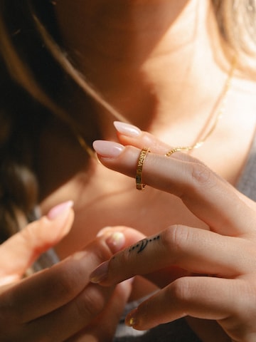 Divasya Necklace 'Good Karma comes back' in Gold