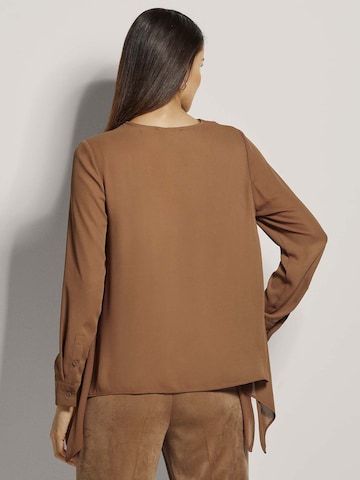 MADELEINE Bluse in Braun
