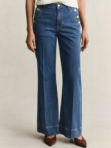 GANT Flared Jeans in Blue: front