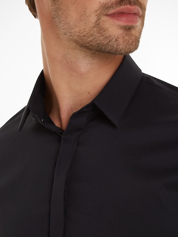 Calvin Klein Regular fit Business Shirt in Black