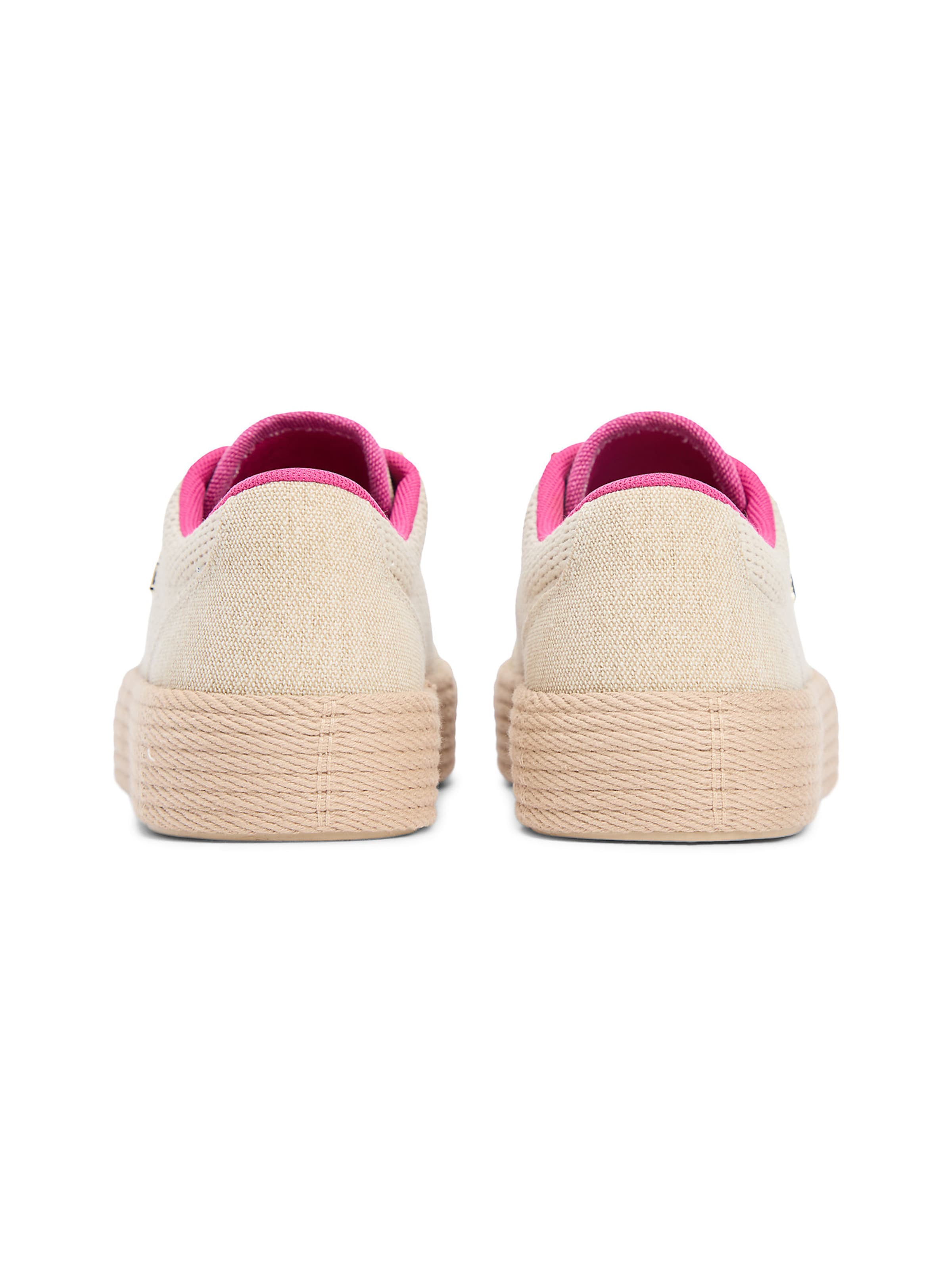 TOMMY HILFIGER Sneaker in Beige