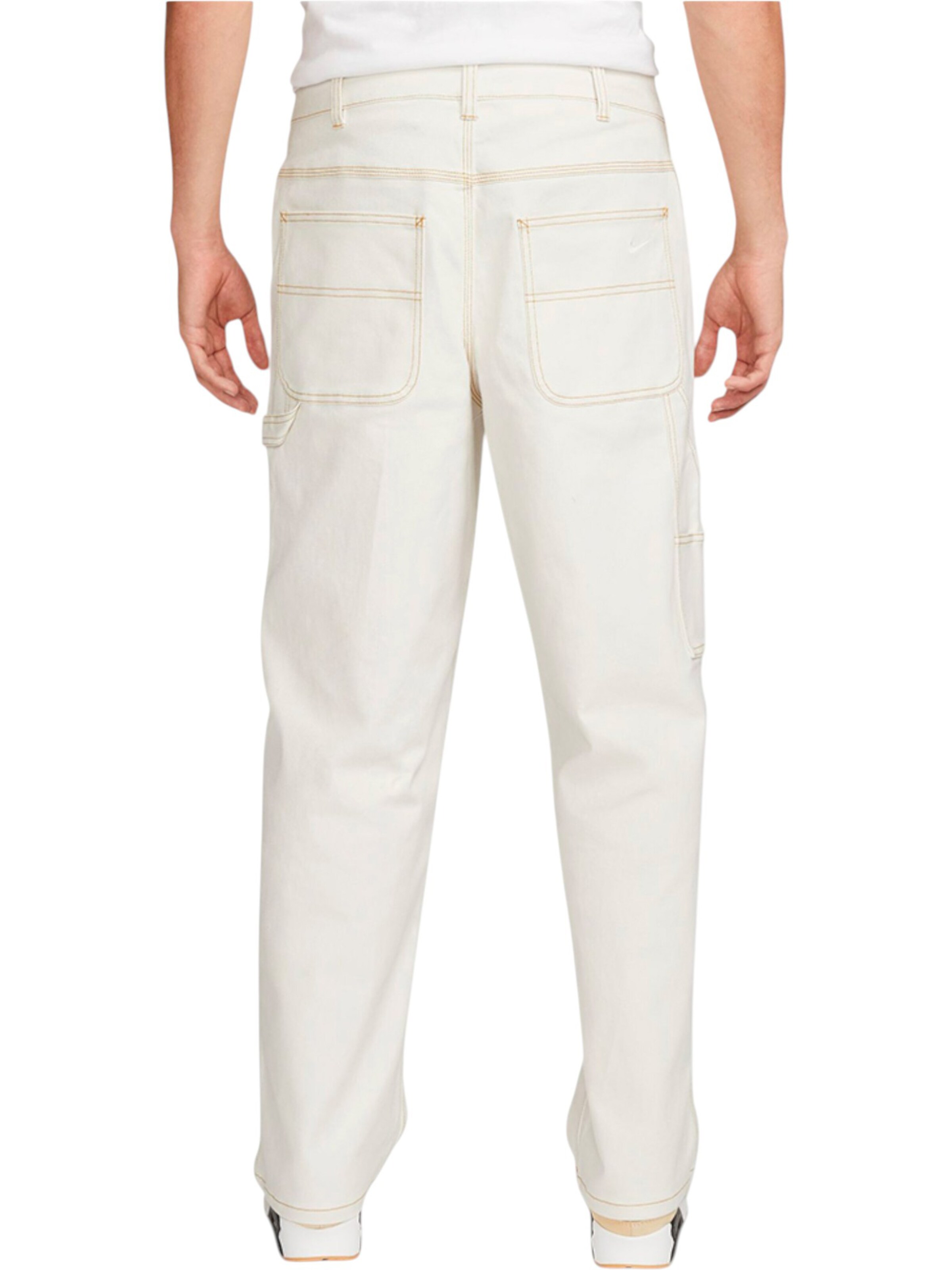 Tapered Pantaloni 'Carpenter' di Nike Sportswear in bianco
