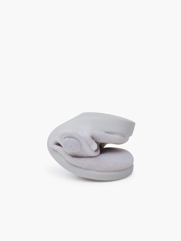 Chaussure basse Pisamonas en blanc