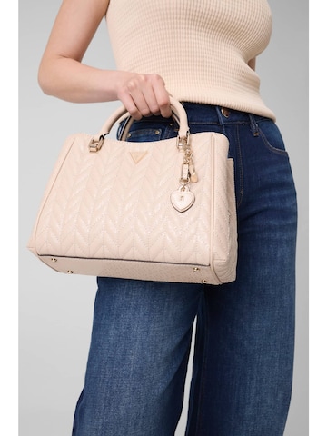 GUESS Umhängetasche 'Stacey' in Beige