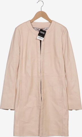 Schyia Jacket & Coat in M in Beige: front