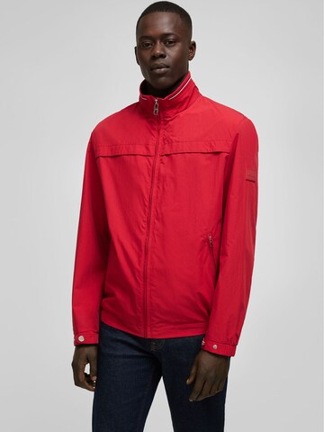 HECHTER PARIS Performance Jacket in Red: front