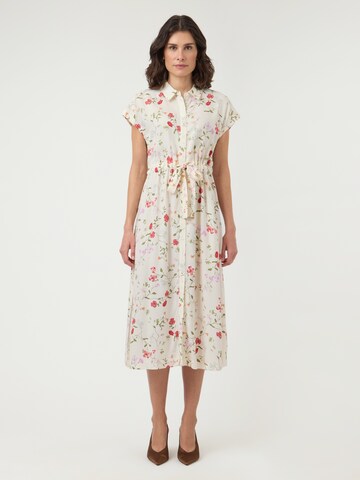 YAS Skjortklänning 'YASASINA' i vit: framsida