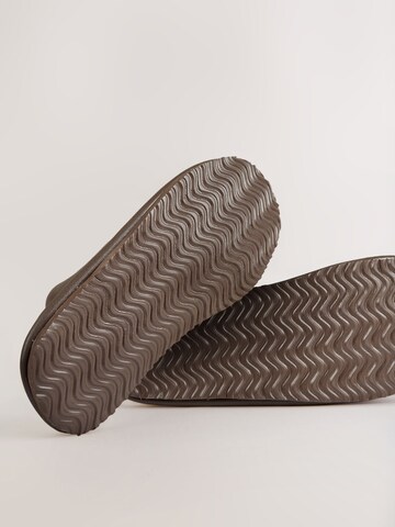 Next Тапки в Коричневый