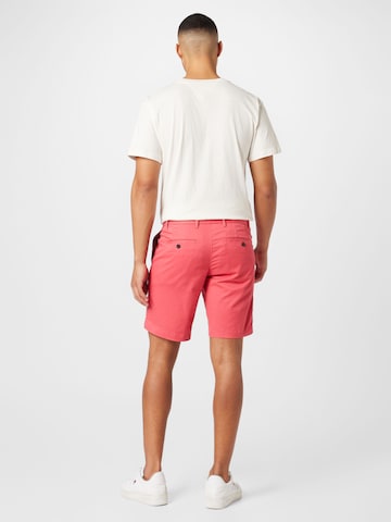 TOMMY HILFIGER Regular Shorts 'Brooklyn 1985' in Rot