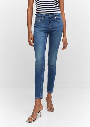 MANGO Skinny Jeans in Blue: front