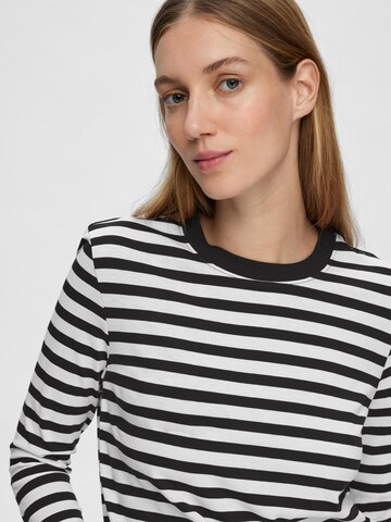 Maglietta di SELECTED FEMME in nero