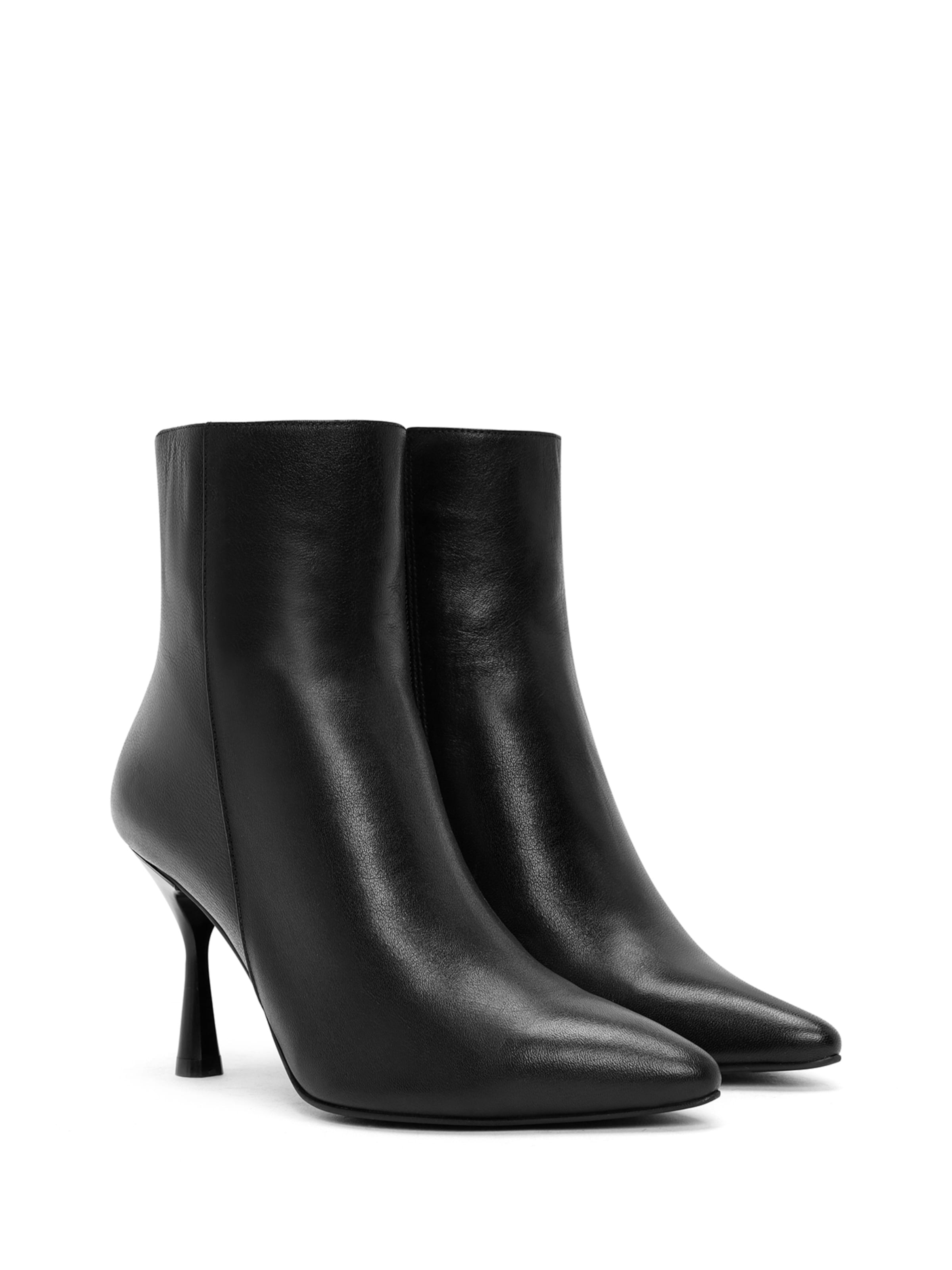 Derimod Ankle Boots in Black