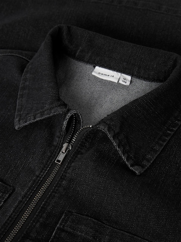 NAME IT - Vestido en gris