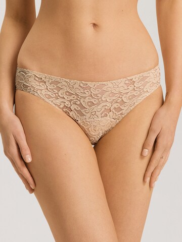 Hanro Slip ' Moments ' in Beige: front
