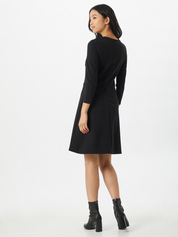 Robe 'Pernilla' ABOUT YOU en noir