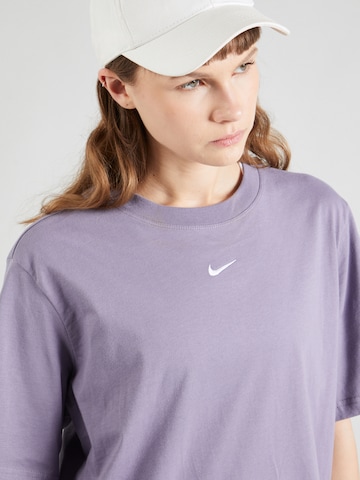 Nike Sportswear T-shirt 'Essentials' i lila