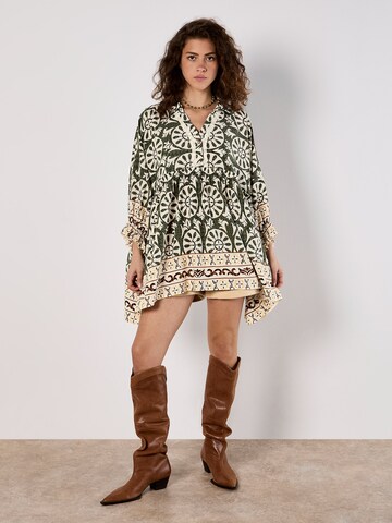 Apricot Blouse ' ' in Green: front