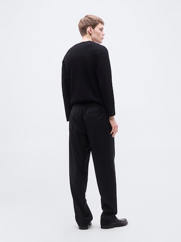 Calvin Klein Loose fit Trousers with creases in Black