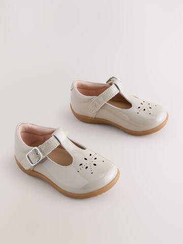 Chaussure basse Next en beige