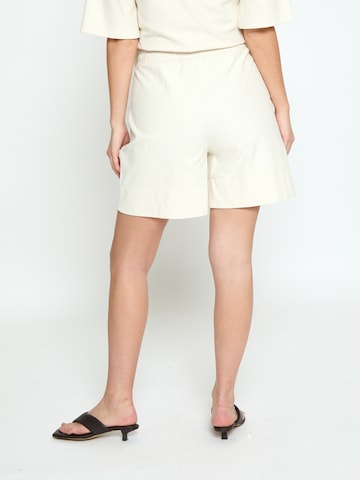 Peppercorn Normalny krój Spodnie 'Naddie' w kolorze biały