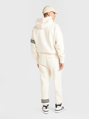 ADIDAS ORIGINALS Tapered Broek 'Neuclassics' in Wit