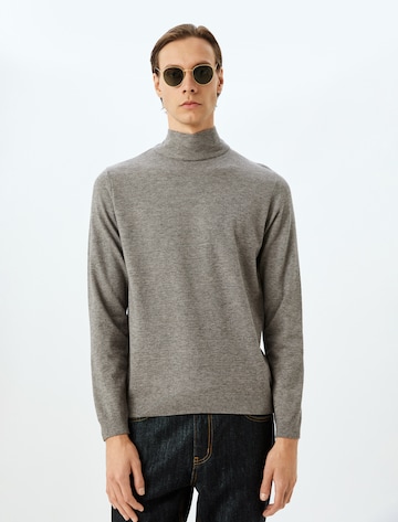 Koton Sweatshirt in Grey: front