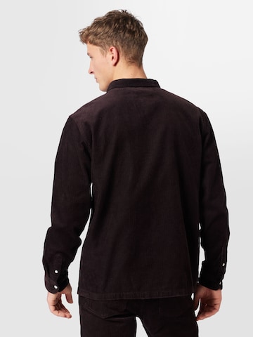 Coupe regular Chemise WEEKDAY en marron