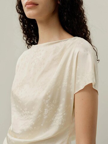 Lilysilk Blouse 'Sakura-Jacquard-Seiden-Top' in Wit