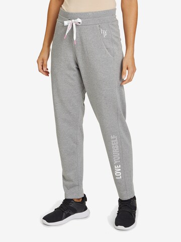 Coupe slim Pantalon Betty Barclay en gris : devant