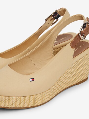 TOMMY HILFIGER Sandaal in Beige