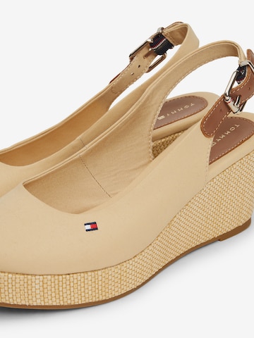 TOMMY HILFIGER Sandale in Beige