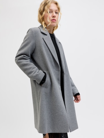 Manteau mi-saison 'JXElle' JJXX en gris