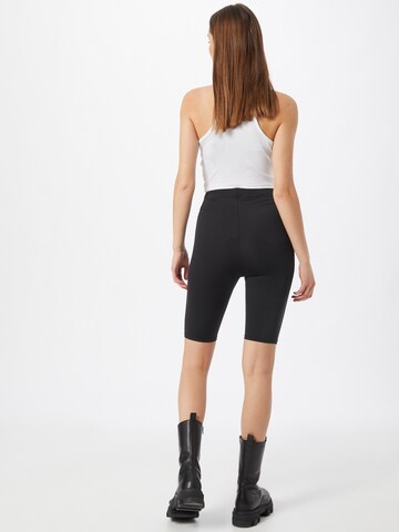 Gestuz Skinny Short 'PiloGZ' in Schwarz