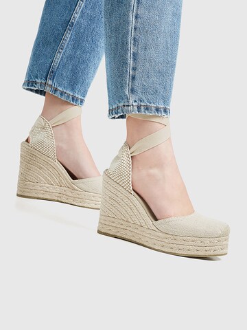 Pull&Bear Sandals in Beige