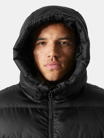 HELLY HANSEN Vinterjakke i sort