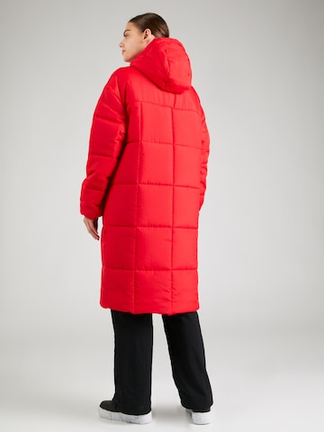 Manteau d’hiver Nike Sportswear en rouge