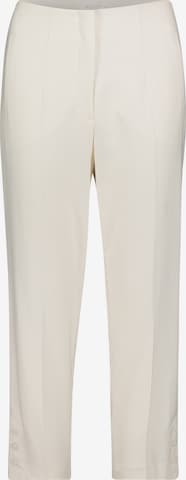 Betty & Co Pleated Pants in White: front